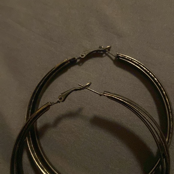 Miscellaneous Vintage Costume Jewelry Bundle Hoops and Bangles - Picture 6 of 14